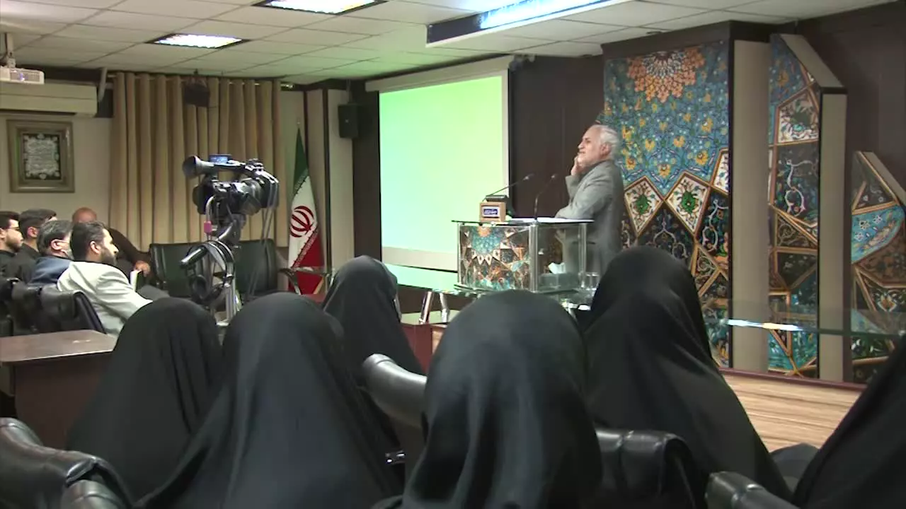 کلبه کرامت - جلسه ۹۷۳ سرفصل :‌ نقشه خدا ‌و هندسه الهی مناقشه زن و مرد