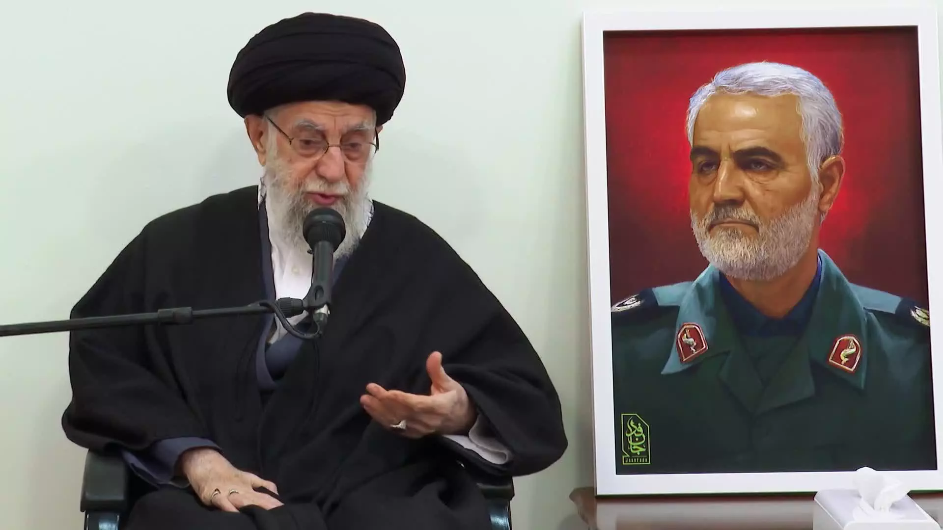 شهید سلیمانی و یاران مجاهد او باید از طرق مختلف هنری ترویج شوند