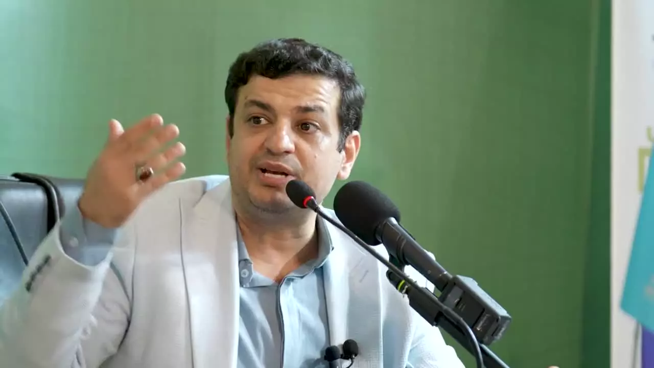 سخنرانی استاد رائفی پور در نمایشگاه کتاب تهران