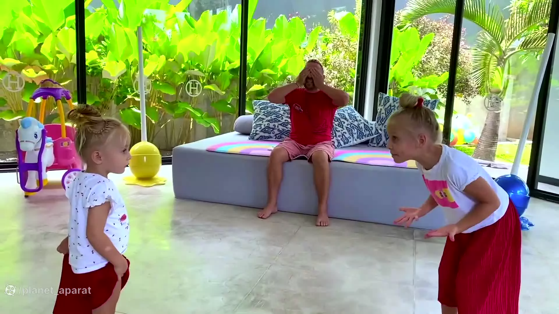 داستان‌های شب به خیر آلیس و اوا: سفر به دنیای خواب و خیال