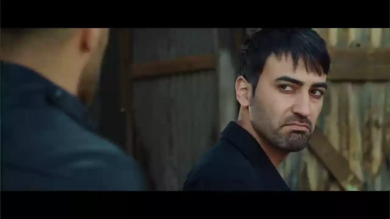 دانلود سریال حرفه ای قسمت ۹