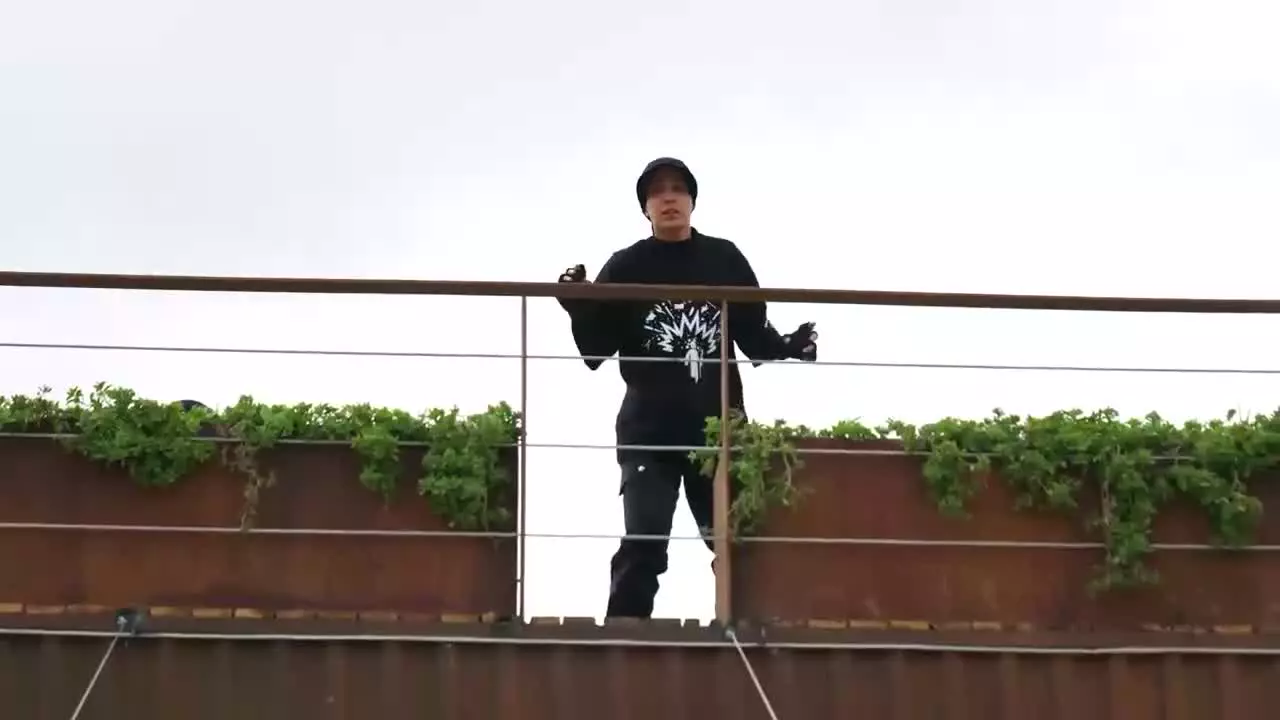 دانلود مسابقه کارناوال فصل اول قسمت ۱ تا ۲۰ کامل