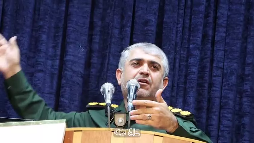 سخنگو بایست در چنین ترازی باشد.