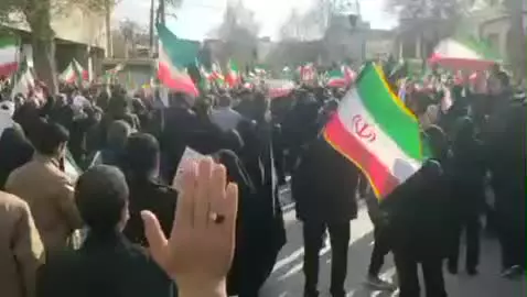 کرمانشاهیان حیدر حیدرکنان با رهبر معظم انقلاب بیعت کردند