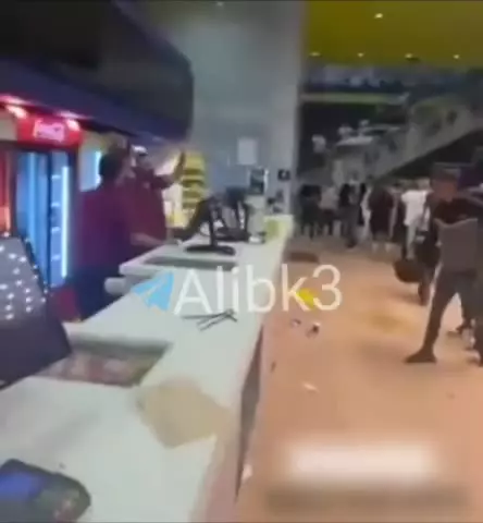 هرج و مرج در بن‌گورین؛ مسافران عصبانی به جان کارکنان فرودگاه افتادند