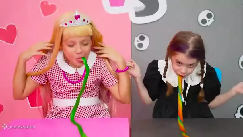 پر ماجرا و باحال ساشا و مکس