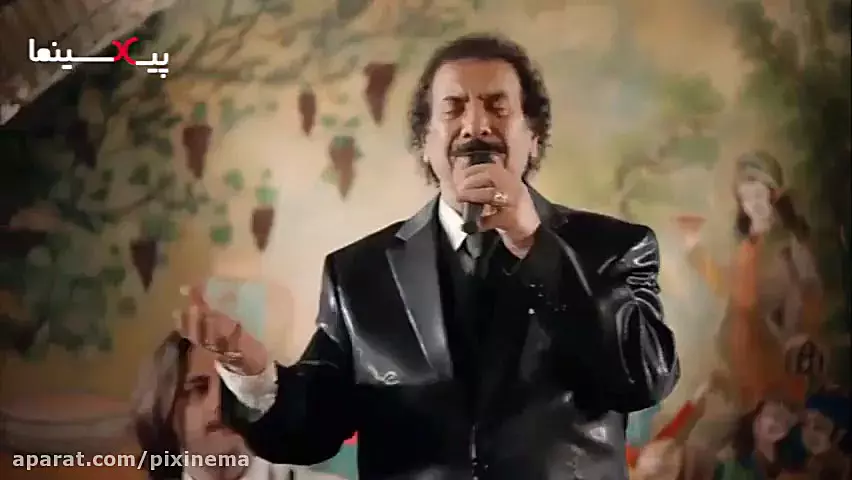 سکانس فیلم دشمن زن : اجرای جواد یساری در قهوه خانه در حضور بهرام و خسرو