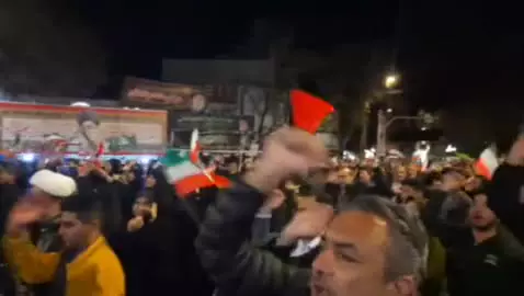 قدردانی بجنوردی ها از نیروهای مسلح برای موشکباران اسرائیل