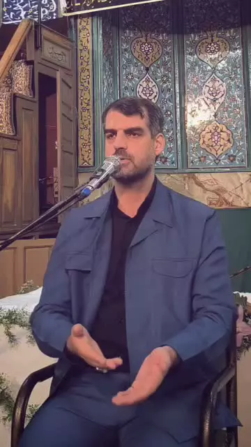 در چنین شرایطی که خ ون ولیّ خدا بر زمین مانده است حق ندارید از مذاکره صحبت کنید..