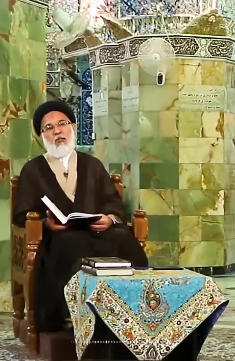 سحر که امام زمان {عجل الله فرجه} قرآن تلاوت می‌کند، ما هم به حضرت اقتدا کنیم،