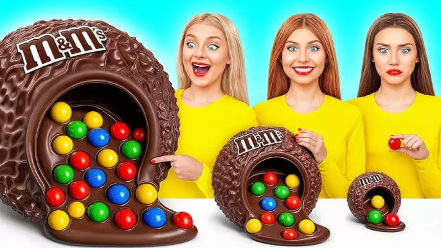 چالش کیک توپی: تجربه‌ای هیجان‌انگیز در دنیای خوراکی‌ها