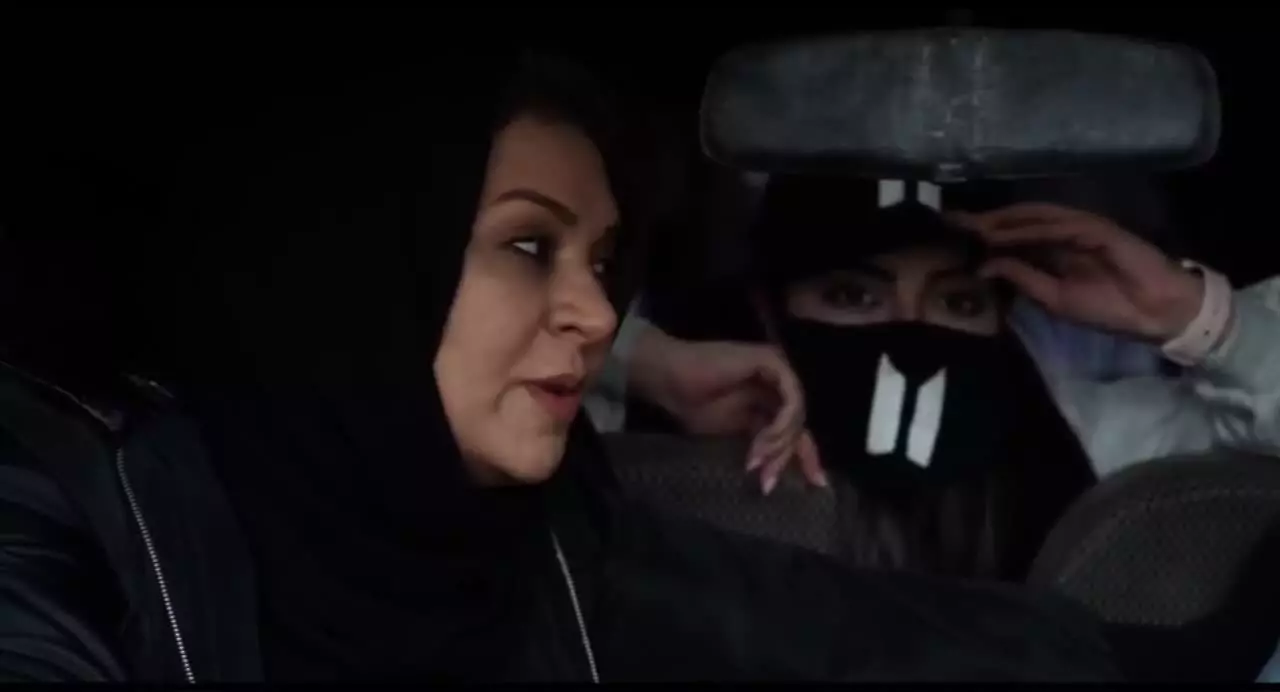 سکانس طنز _ فیلم سینمایی بانک زده ها